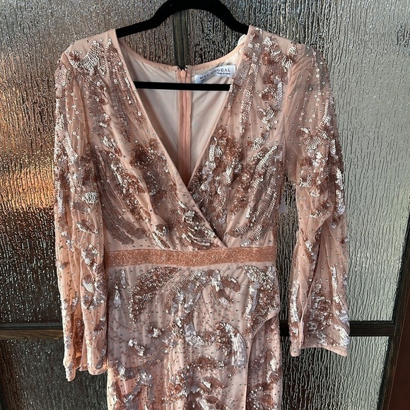 Mac Duggal SEQUINED FAUX WRAP SPLIT LONG SLEEVE GOWN size 4 NEW $598 - Picture 10 of 17